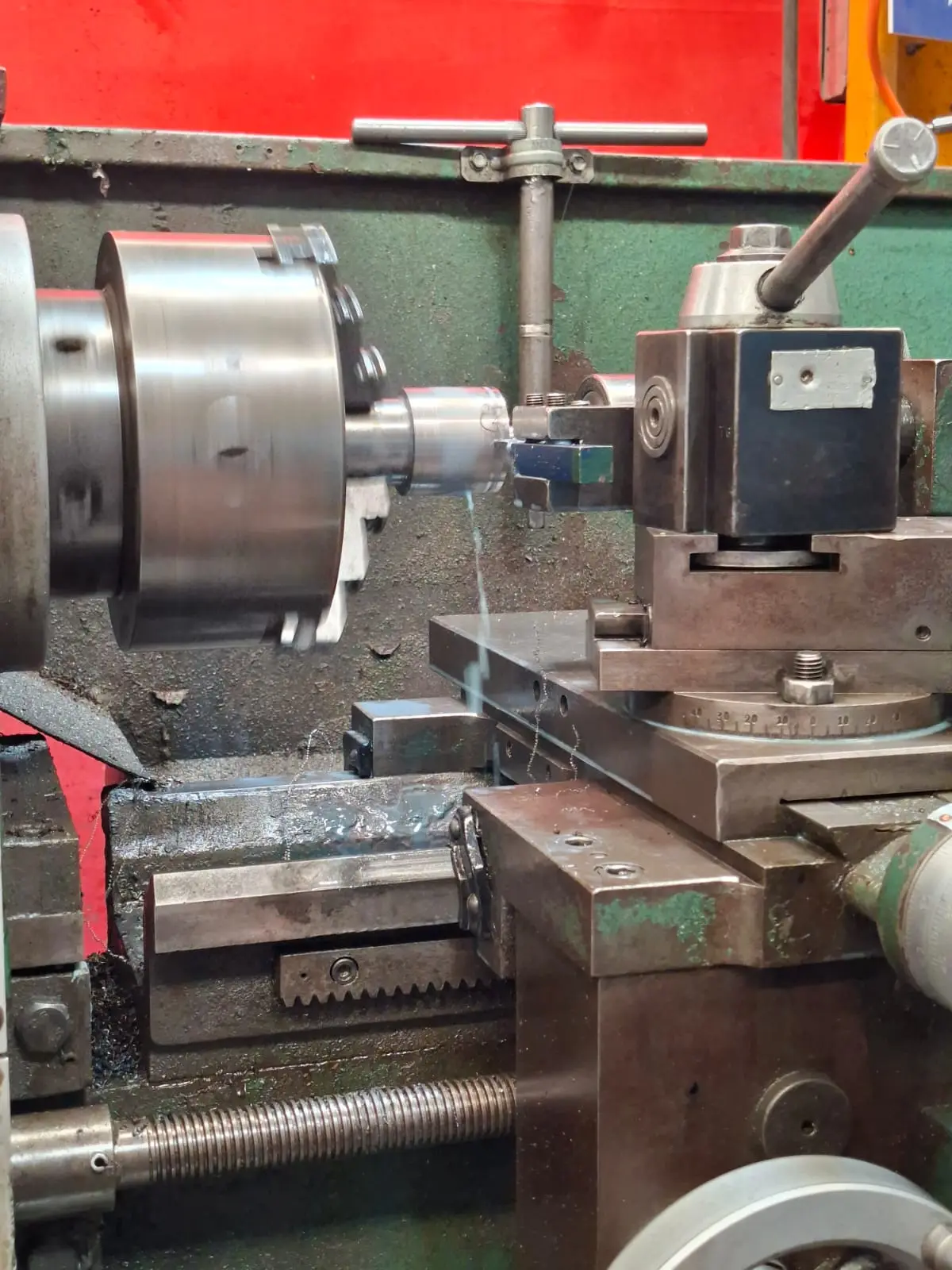 CNC turning of A2 bushing at Industrias Ángeles Baja California